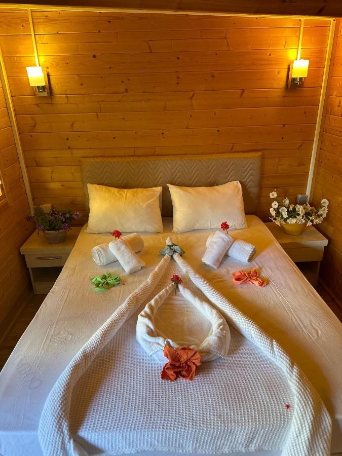 Felicity Hotel & Bungalows ケメル エクステリア 写真
